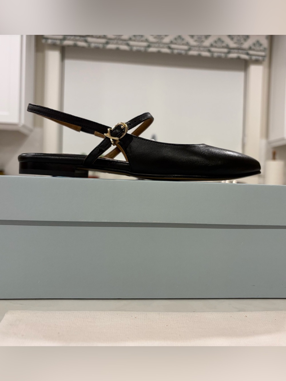 Margaux “The Crosby Sling” in Black Napa - Picture 4 of 8